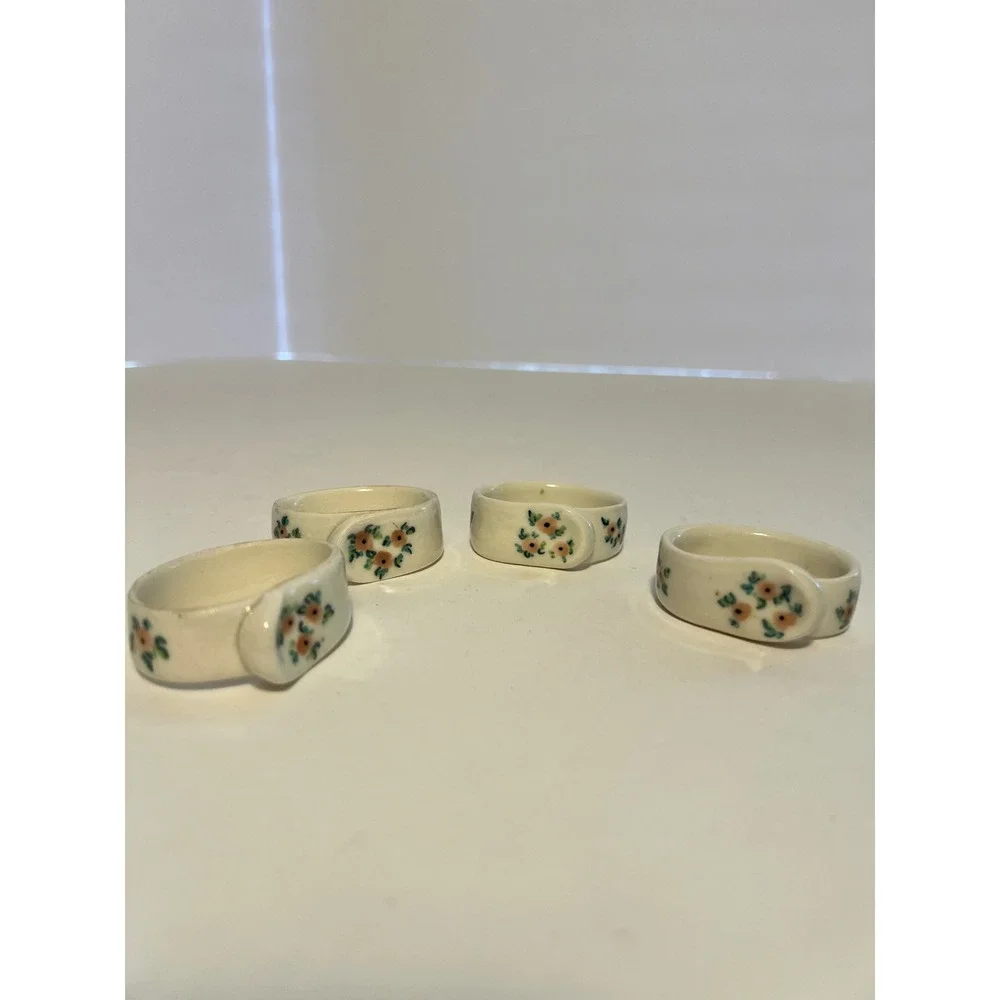 VTG Ceramic Floral Napkin Rings Set of 4 Hand Painted Peach Flower Cottagecore